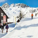 Berghaus Toni Hotel
