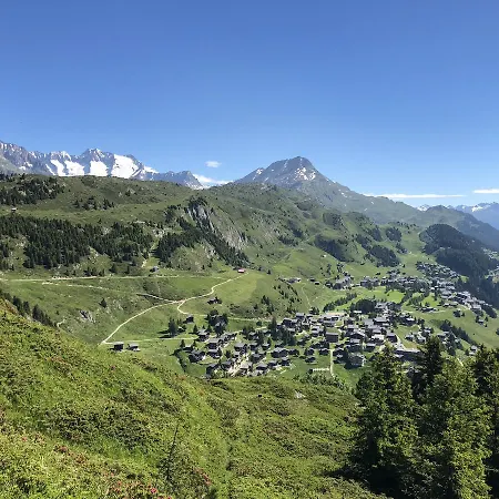 Berghaus Toni Hotel