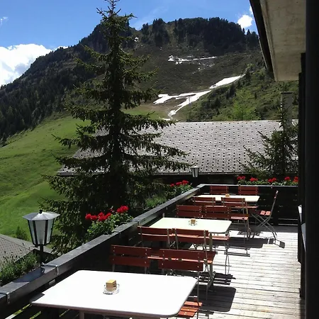 Berghaus Toni Hotel 2*